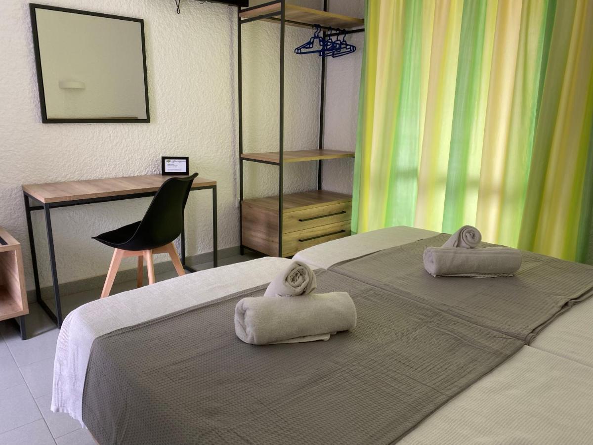 Hotel Georgina Agia Marina  Esterno foto
