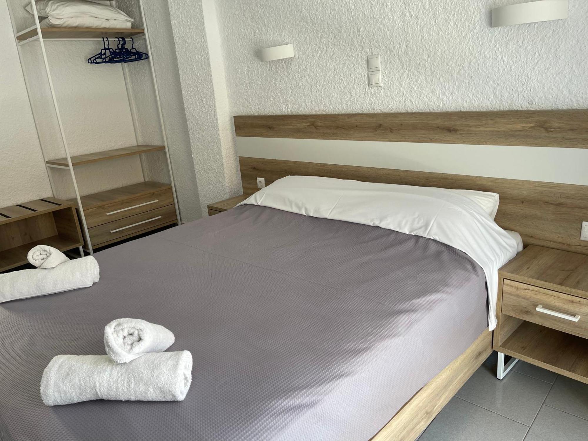 Hotel Georgina Agia Marina  Esterno foto
